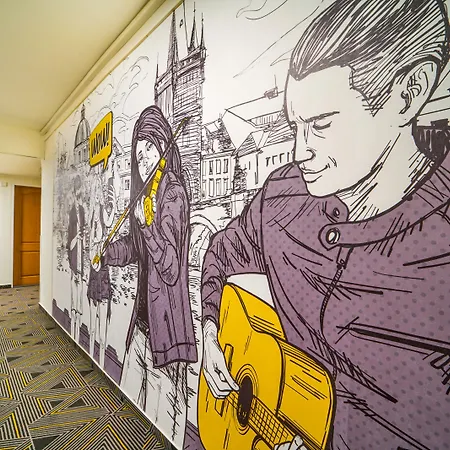 Uno Hotel 4*