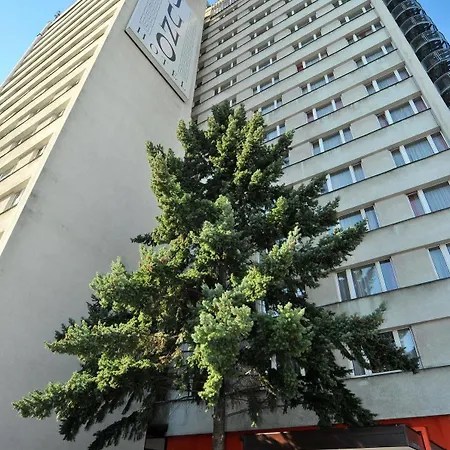Hotell Uno 4*