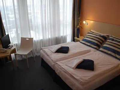 Uno 4* Prague
