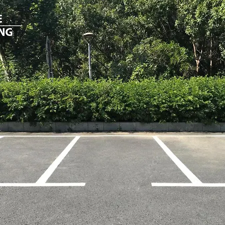 ウノ ホテル 4*
